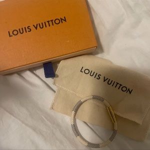 AUTHENTIC LOUIS VUITTON WHITE DAMIER LOCK IT BRACELET SIZE 19